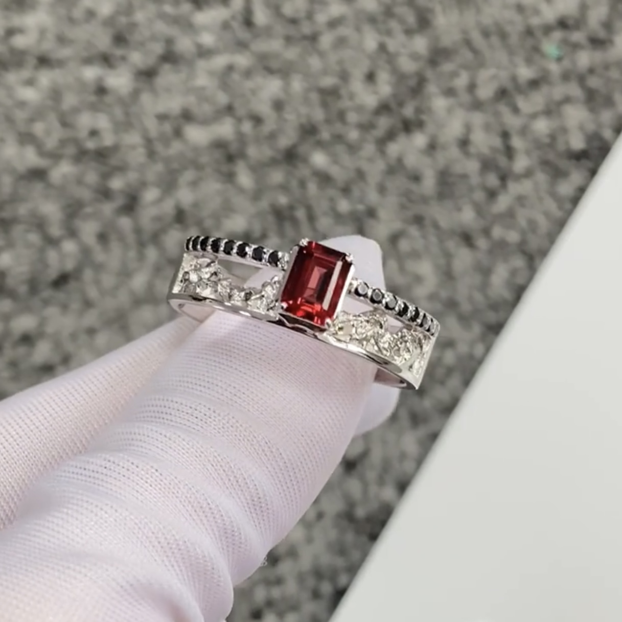 Level 100 Affinity Couple Rings | 925 Sterling Silver Platinum-Plated Red Tourmaline