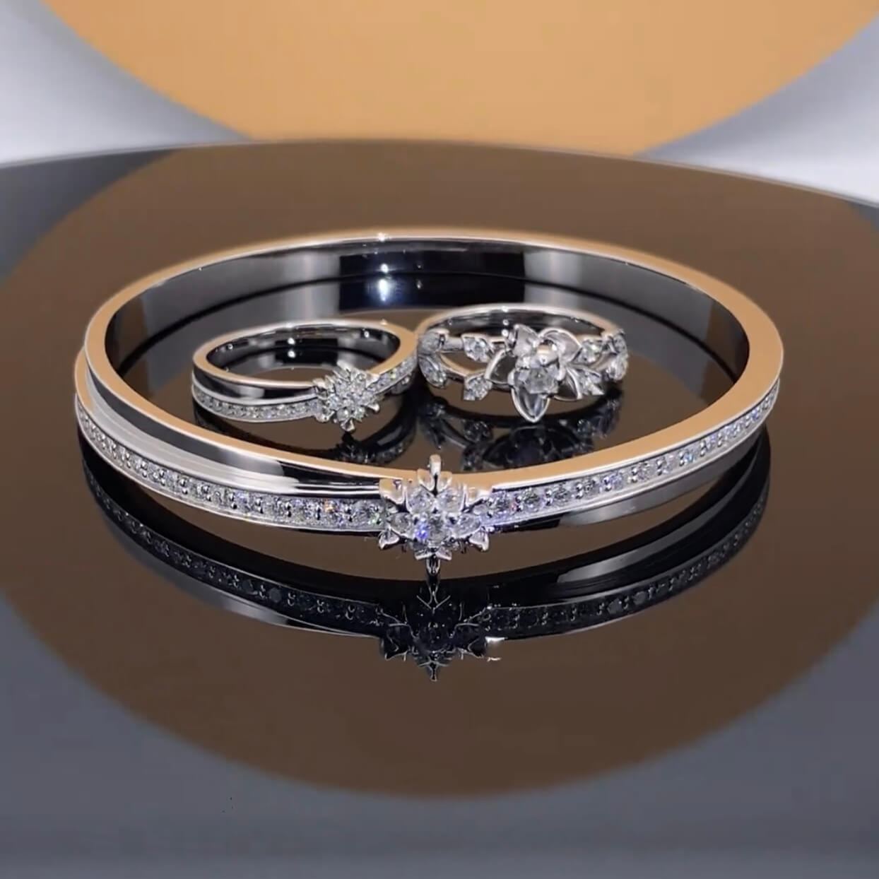 Everlasting Snow Bangle | 999 Pure Silver Platinum-Plated Moissanite