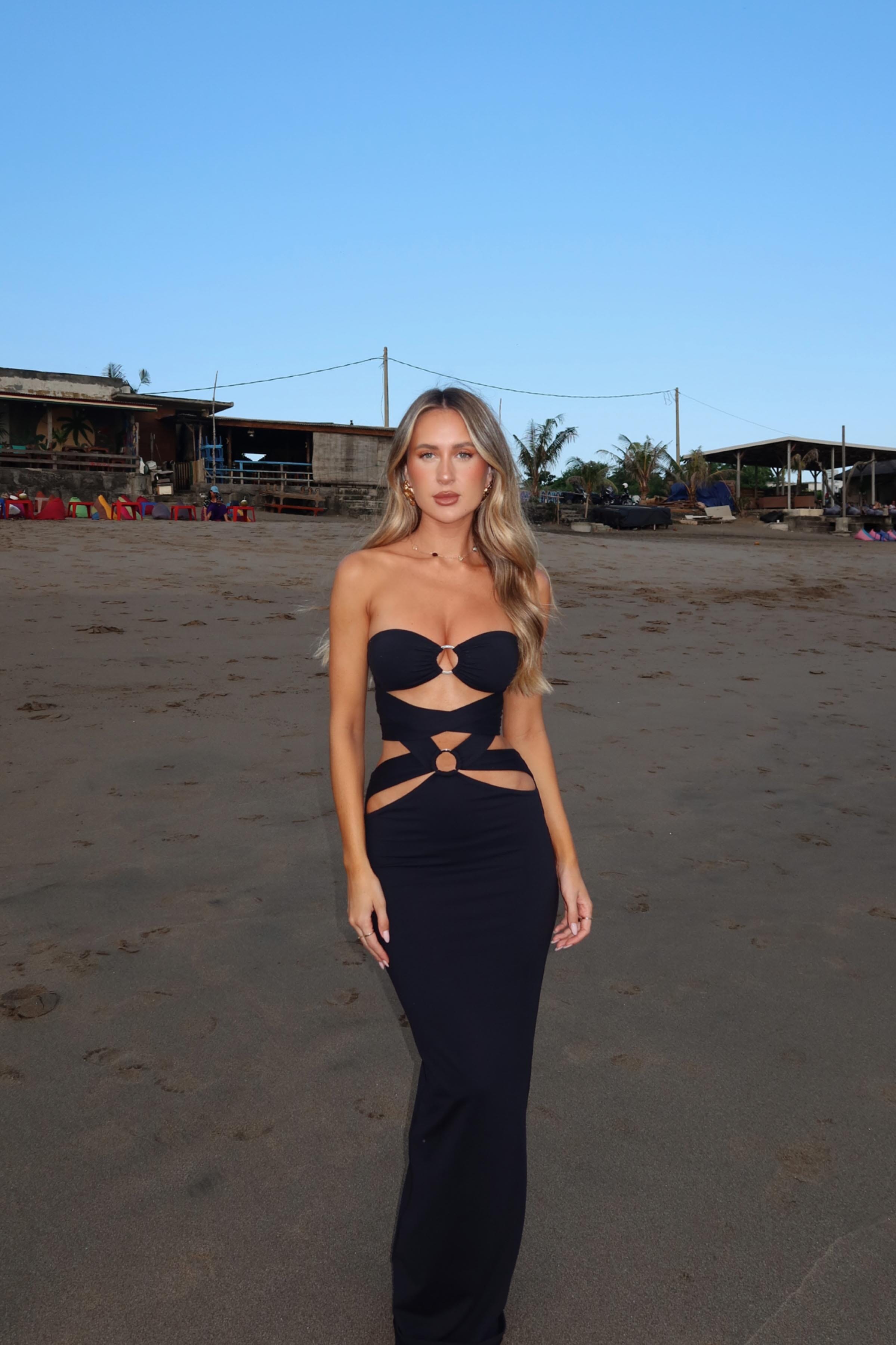 VIORA MAXI DRESS BLACK-Toukticu