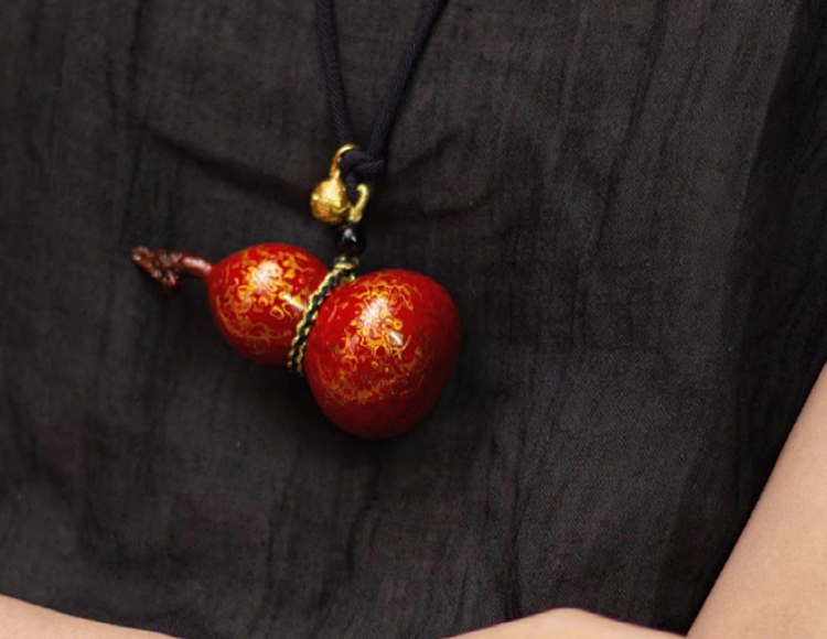 Hand-Carved Gourd Necklace - Zen Oriental | Heritage Lacquer – Rowan