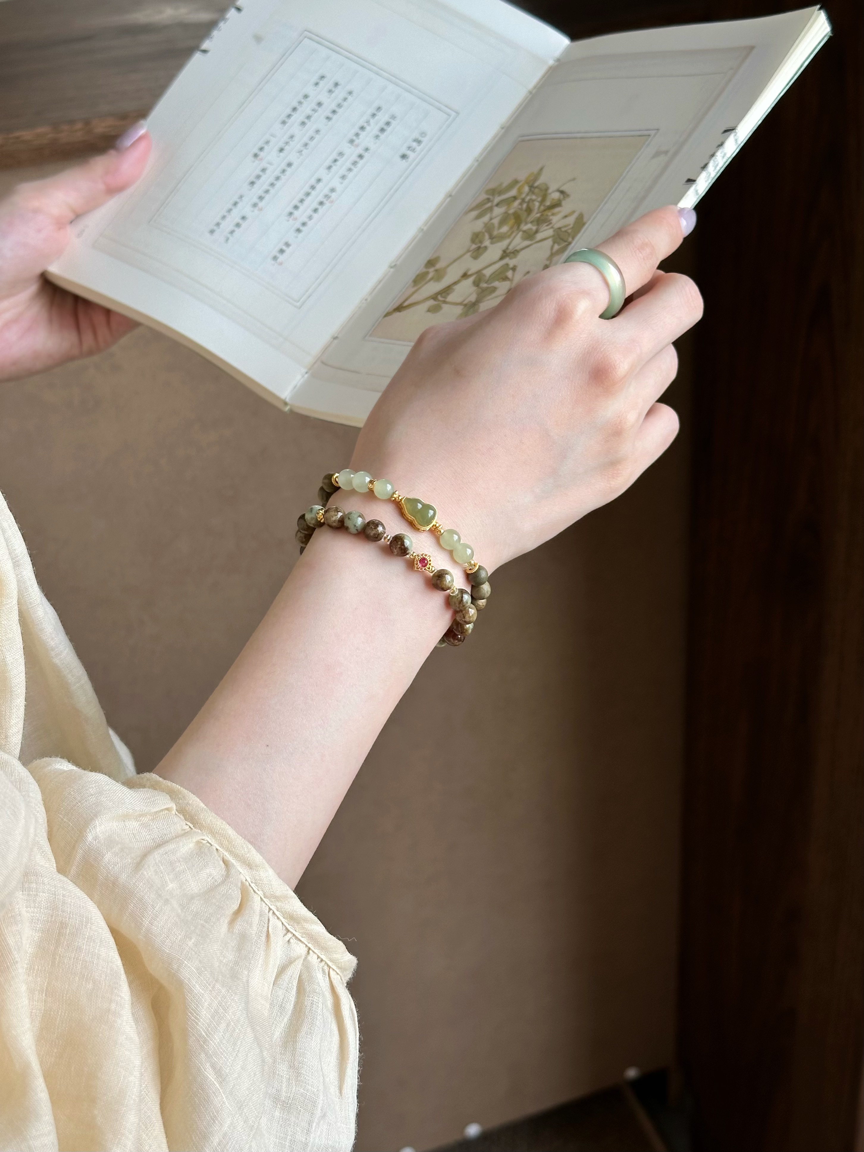Taoist Wood Element Bracelet | Rowan「Rui'an」Hetian Jade & Green Sandalwood Bracelet（ Health, Luck & Protection）