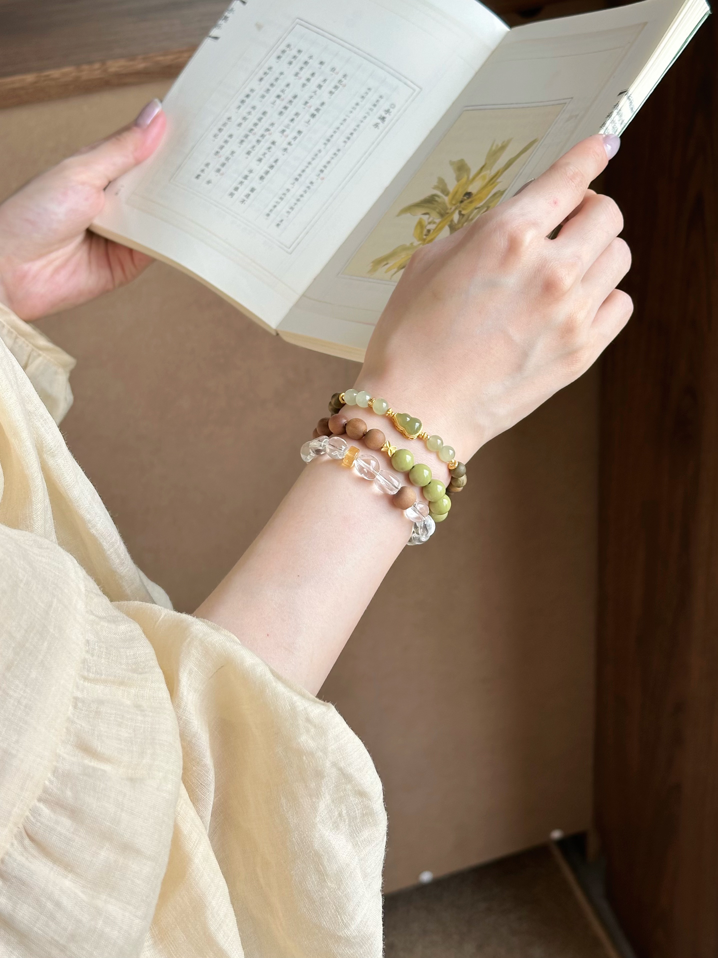 Taoist Wood Element Bracelet | Rowan「Rui'an」Hetian Jade & Green Sandalwood Bracelet（ Health, Luck & Protection）