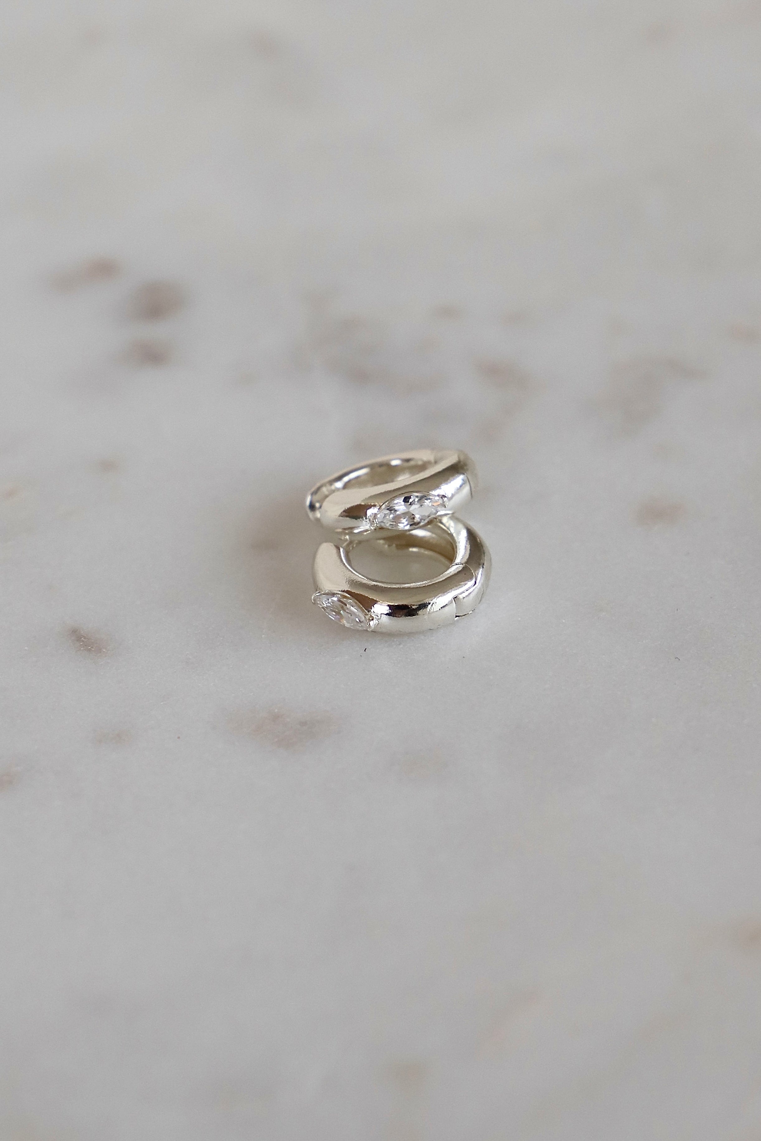 AURUM SILVER HOOPS-Vavasi