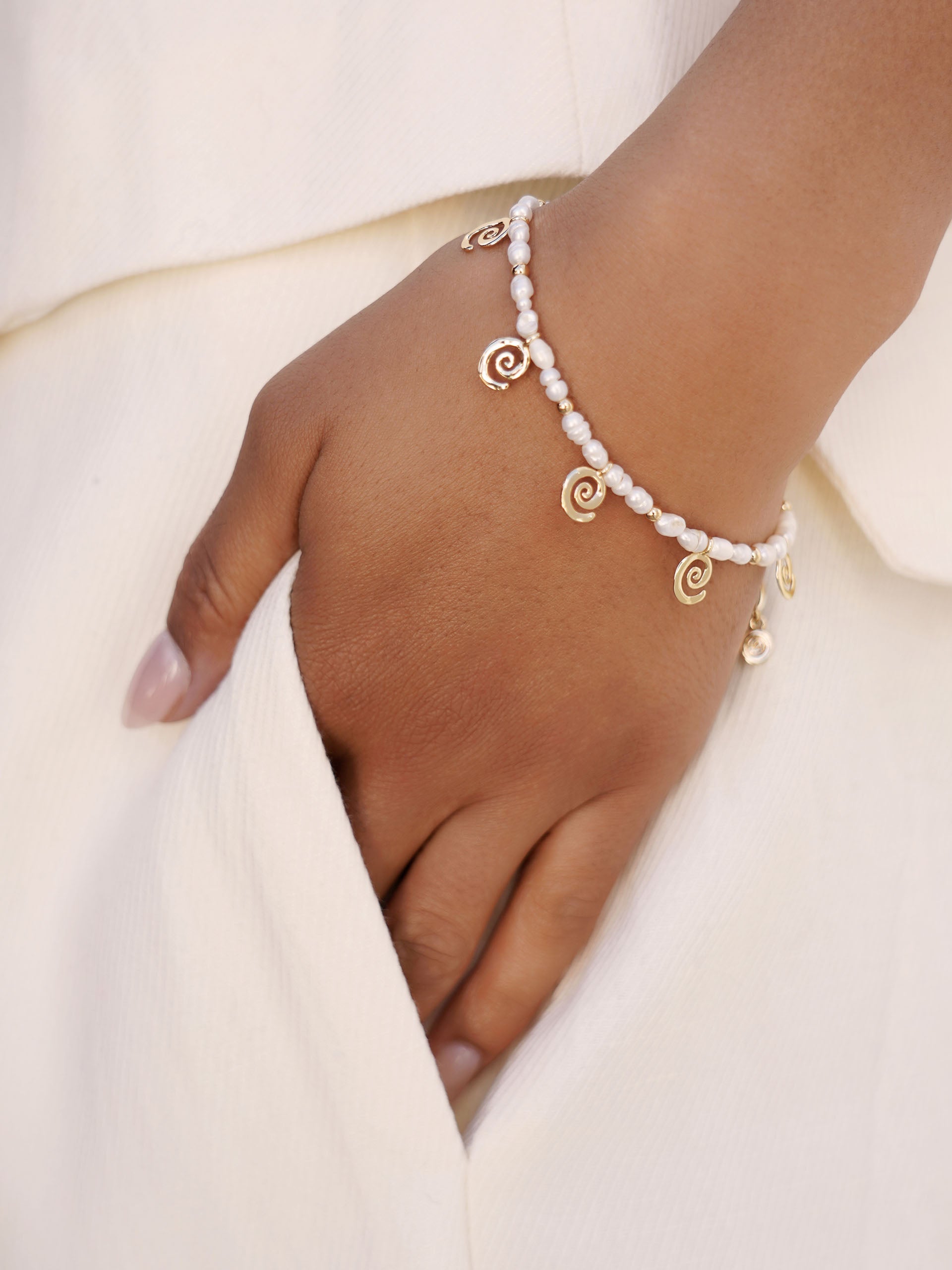 Aura Pearl Bracelet-Vavasi