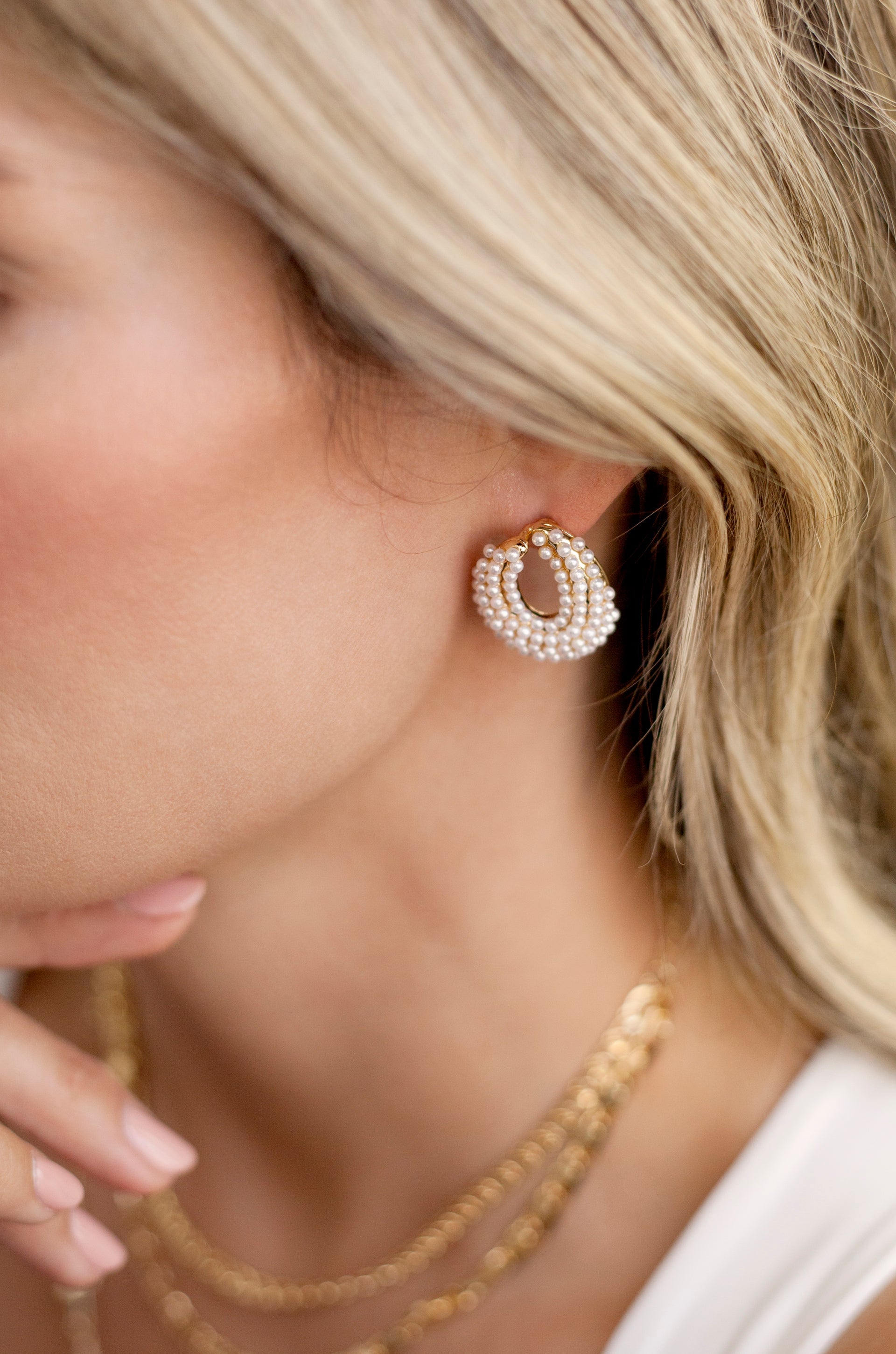 Classic Pearl Cluster Stud Earrings-Vavasi
