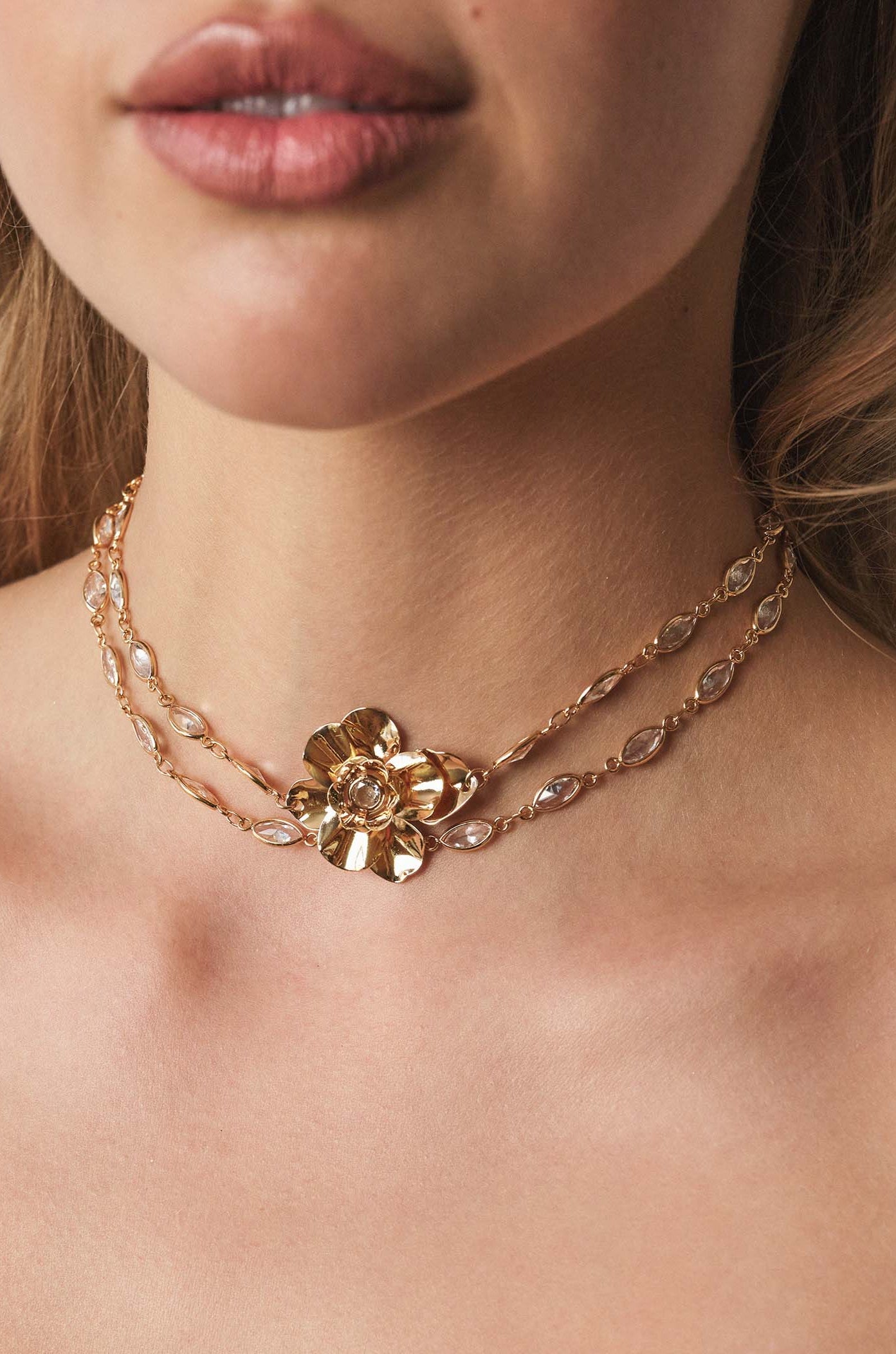 Bezel Crystal Layered Flower Necklace-Vavasi