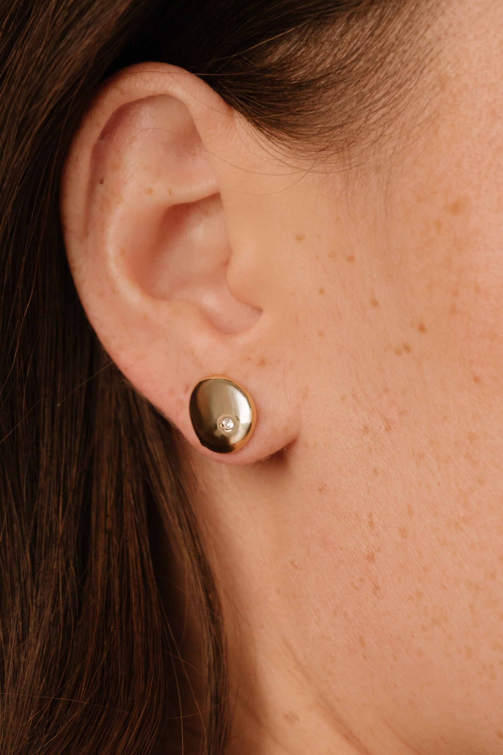 Polished Pebble Crystal Stud Earrings-Vavasi