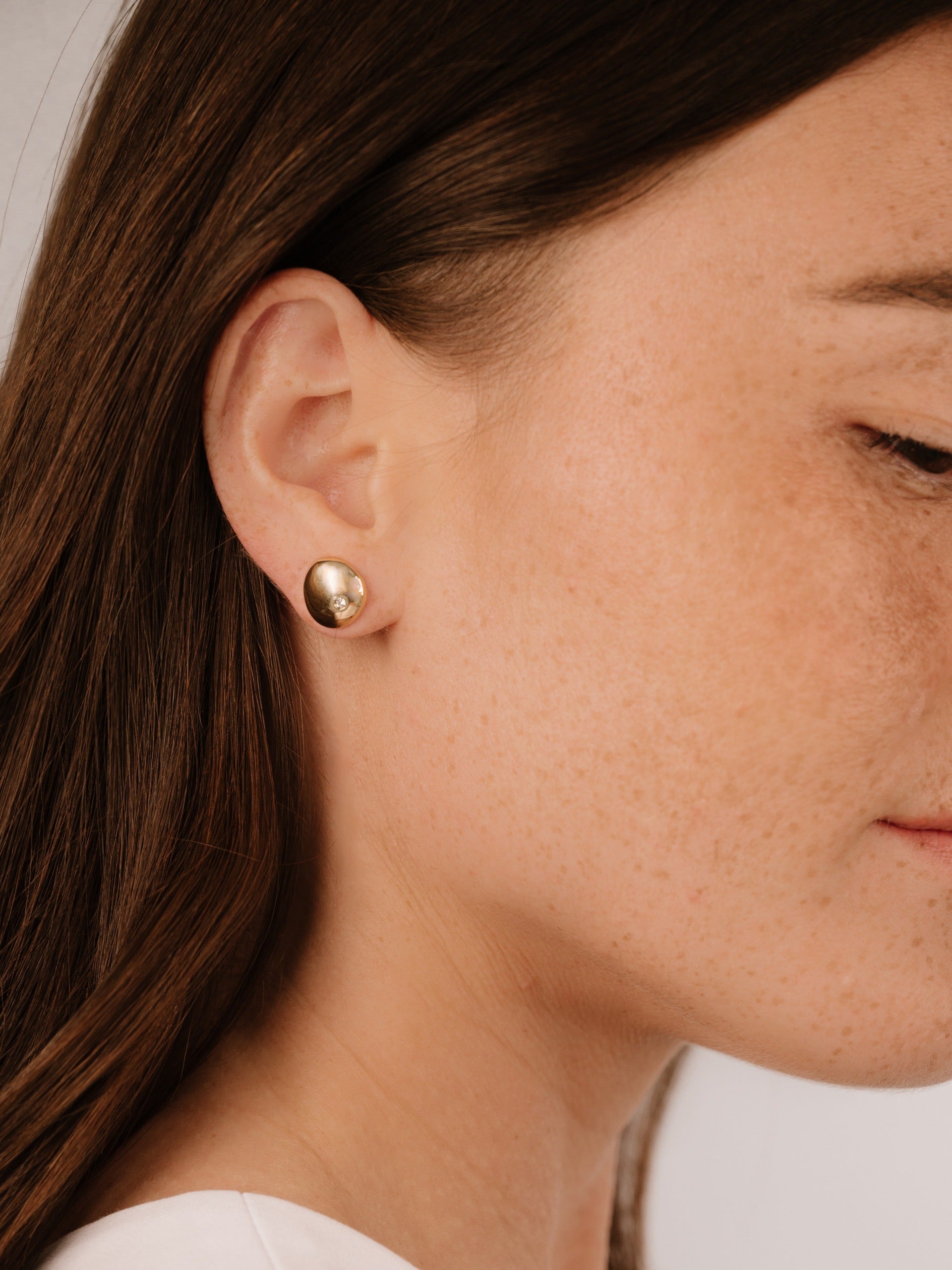 Polished Pebble Crystal Stud Earrings-Vavasi