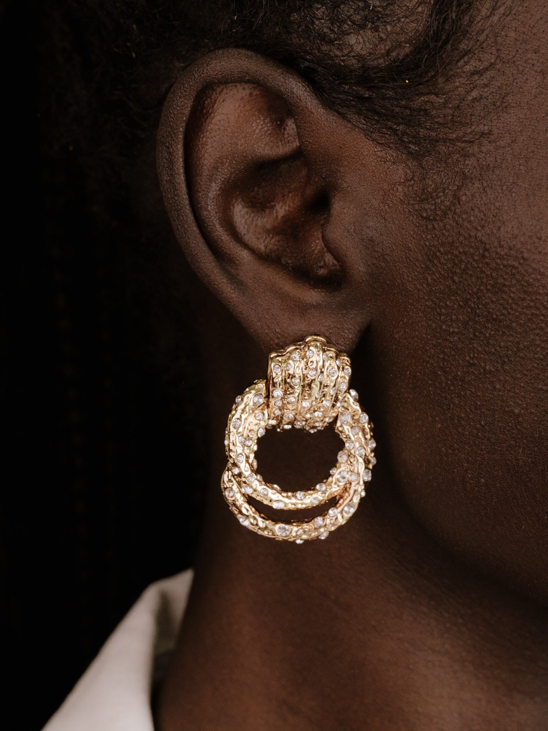 Only Royalty Crystal Earrings-Vavasi