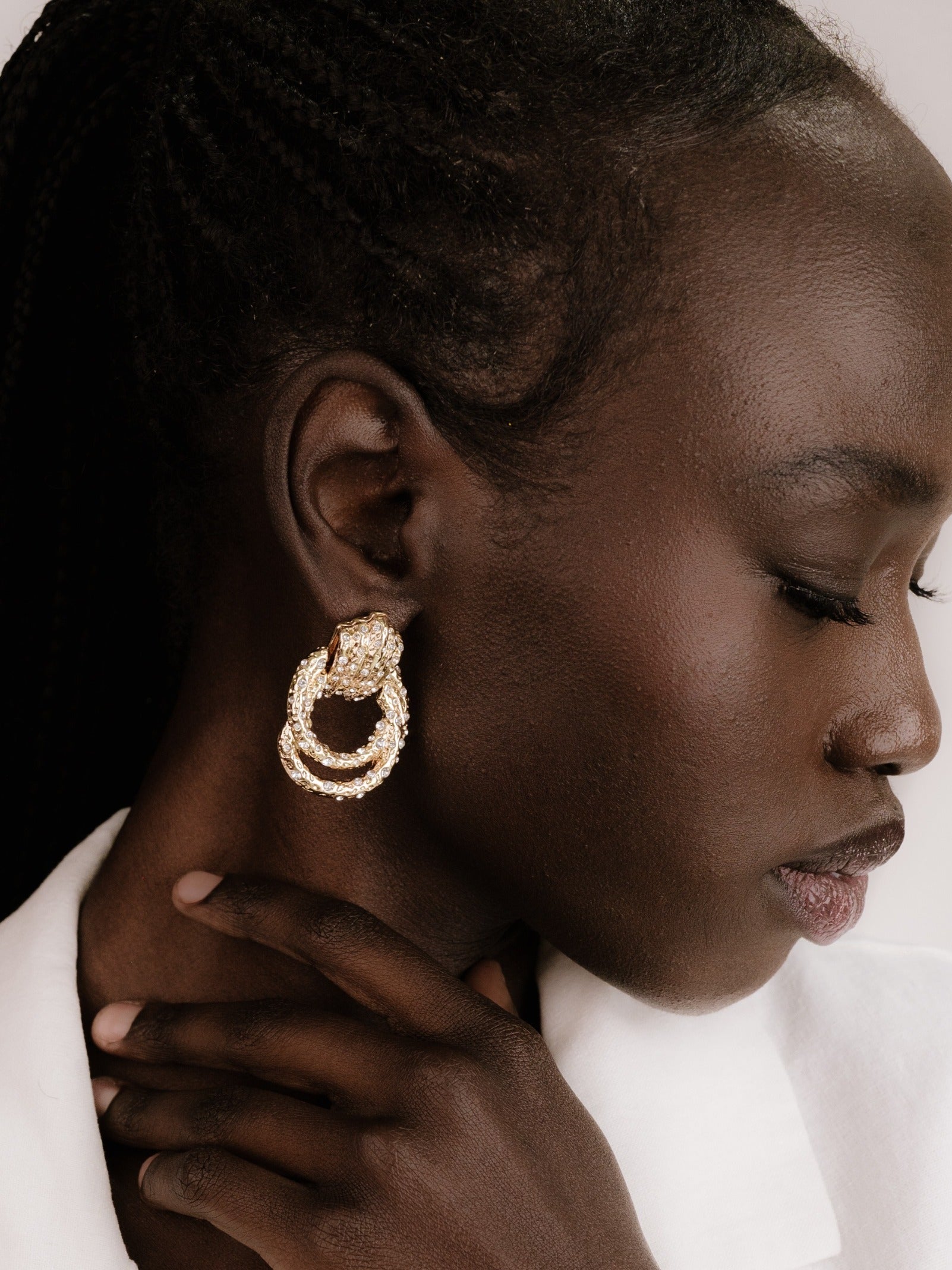Only Royalty Crystal Earrings-Vavasi
