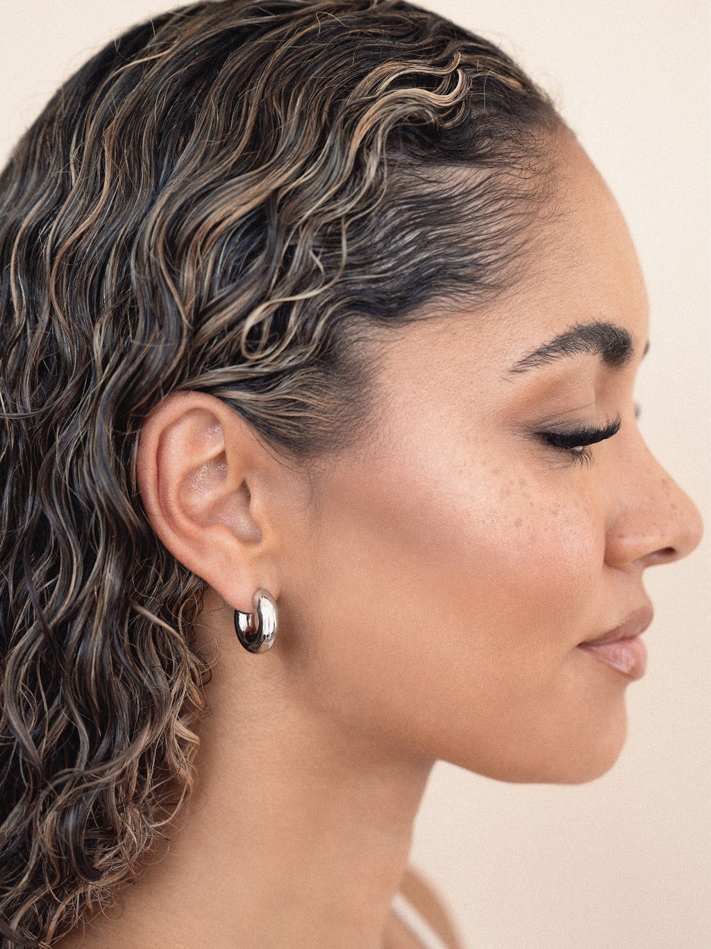 Mini Thick Classic Hoops-Vavasi