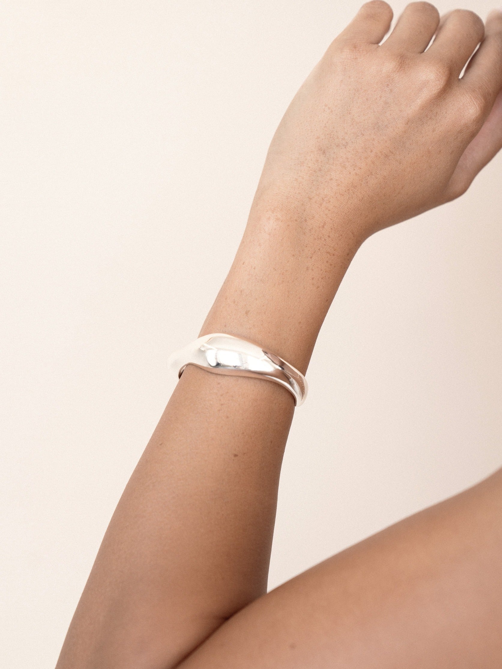 Liquid Love Cuff-Vavasi