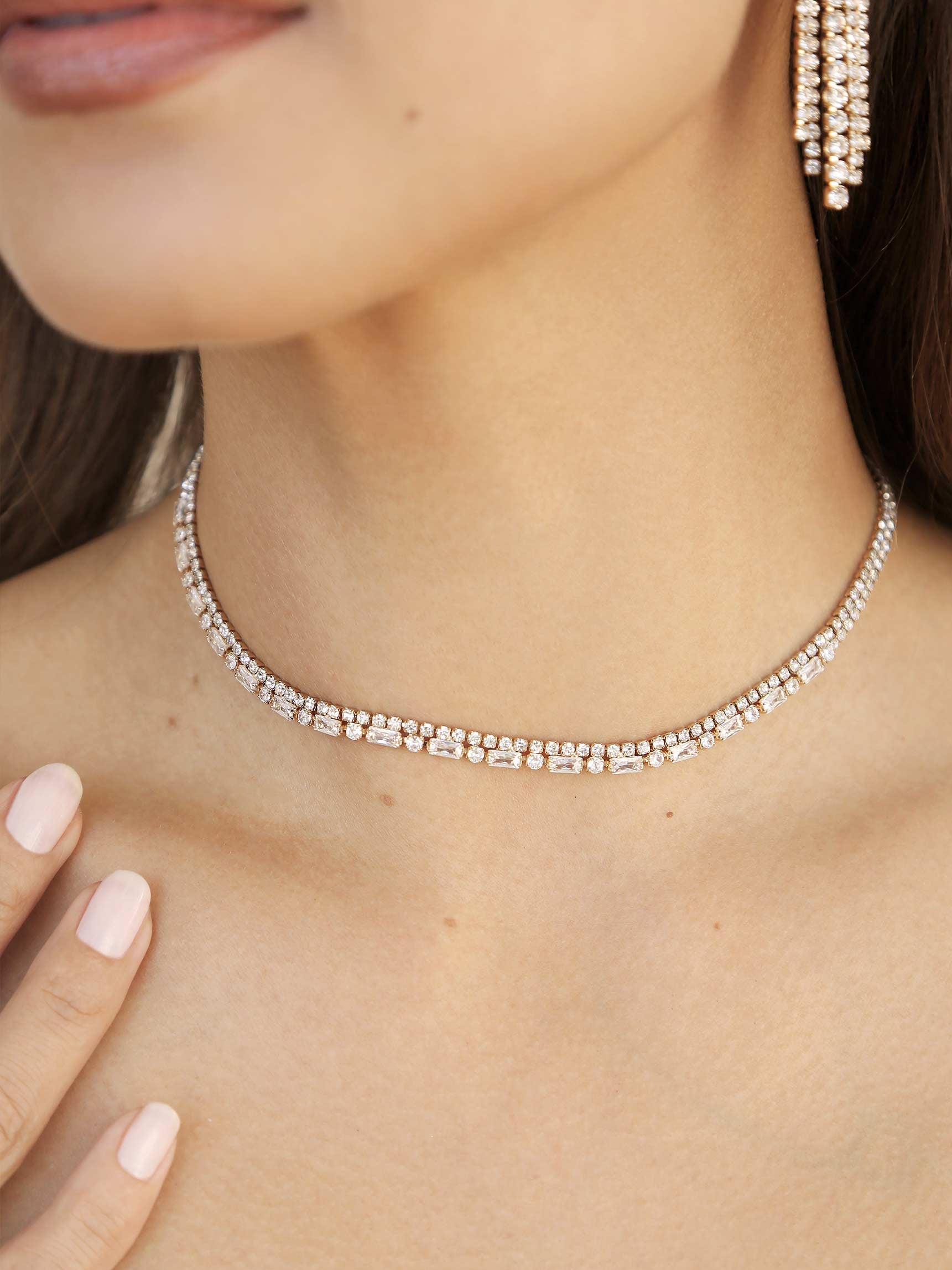 Dainty Crystal Strands Choker-Vavasi