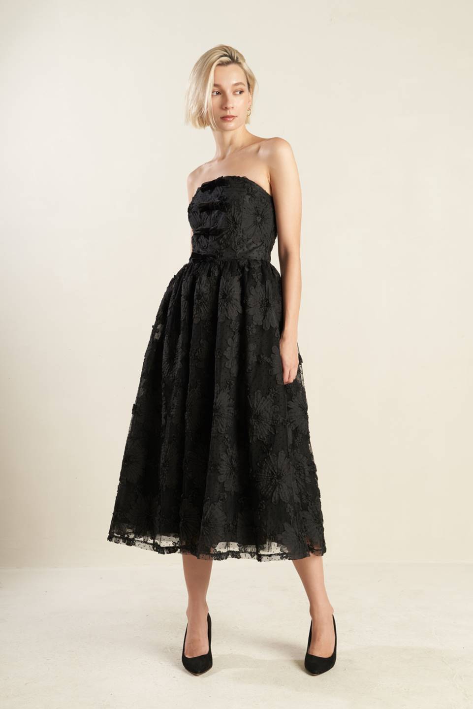 CONFIDENCE GAME LACE MIDI DRESS-Vavasi