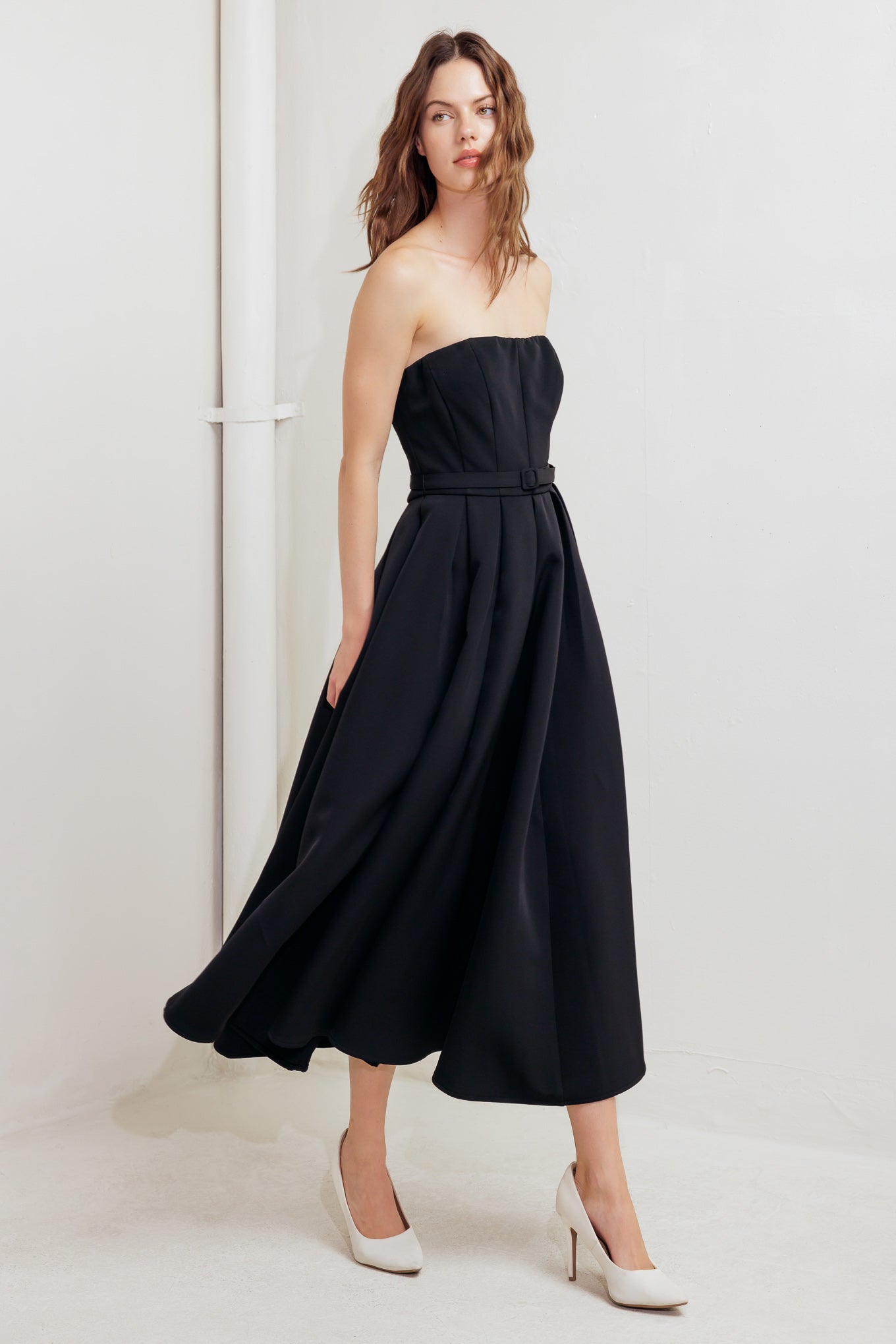 BLACK TIE MUSE STRAPLESS MIDI DRESS-Vavasi