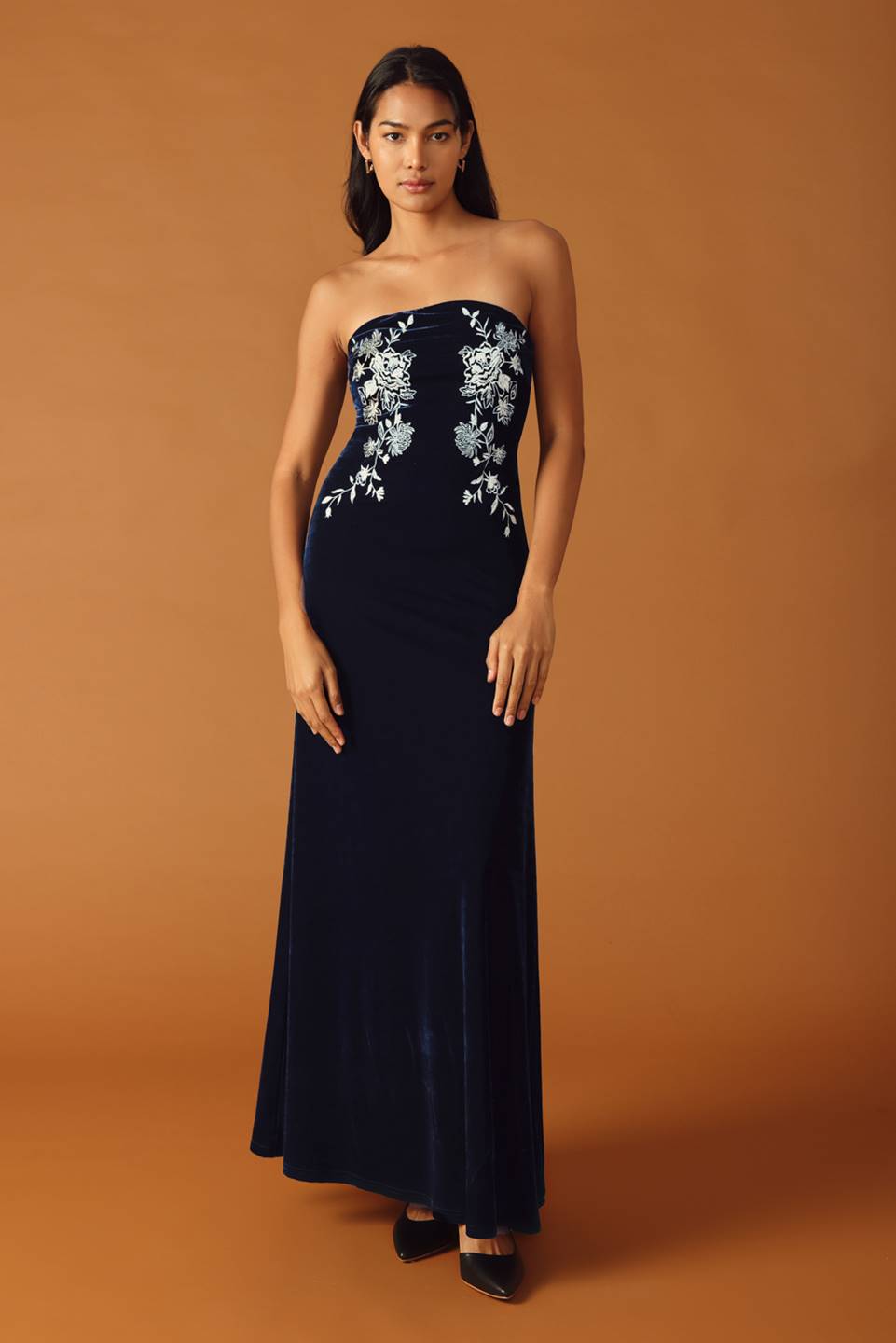 THREADS OF DESTINY VELVET MAXI DRESS-Vavasi