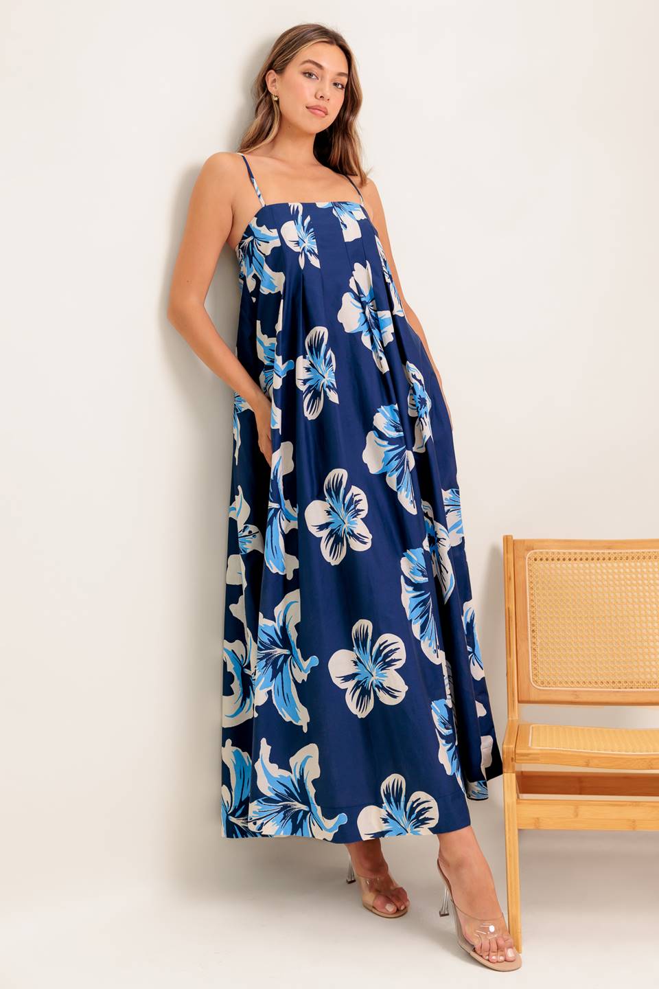 RAYA MAXI DRESS - NAVY FLORAL-Vavasi
