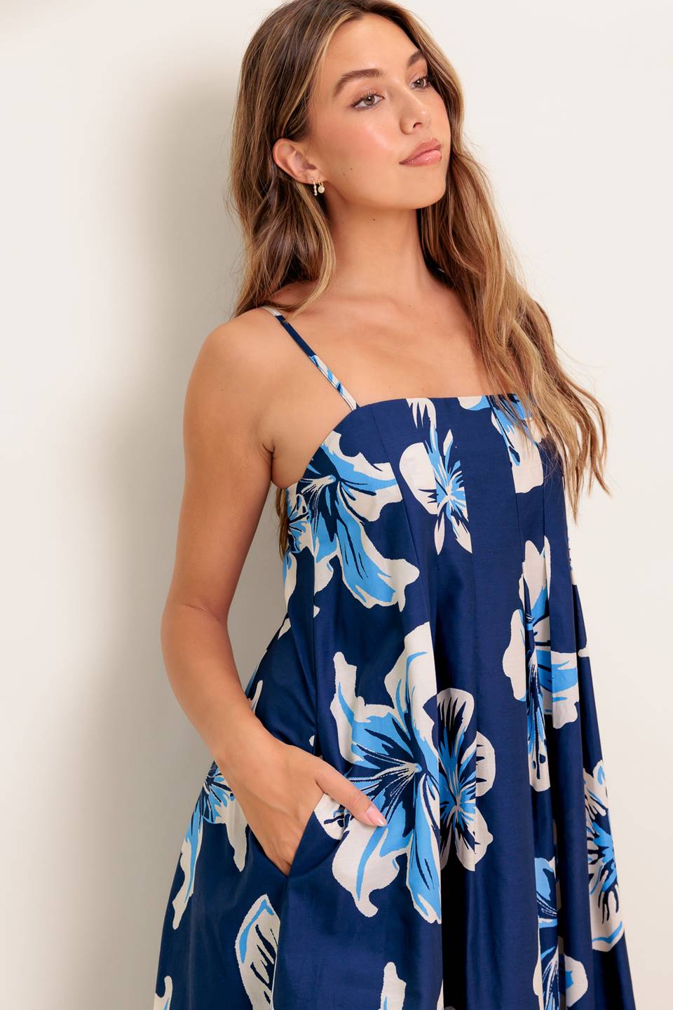 RAYA MAXI DRESS - NAVY FLORAL-Vavasi