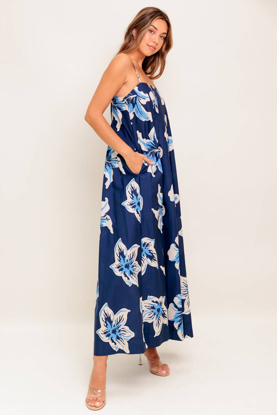 RAYA MAXI DRESS - NAVY FLORAL-Vavasi