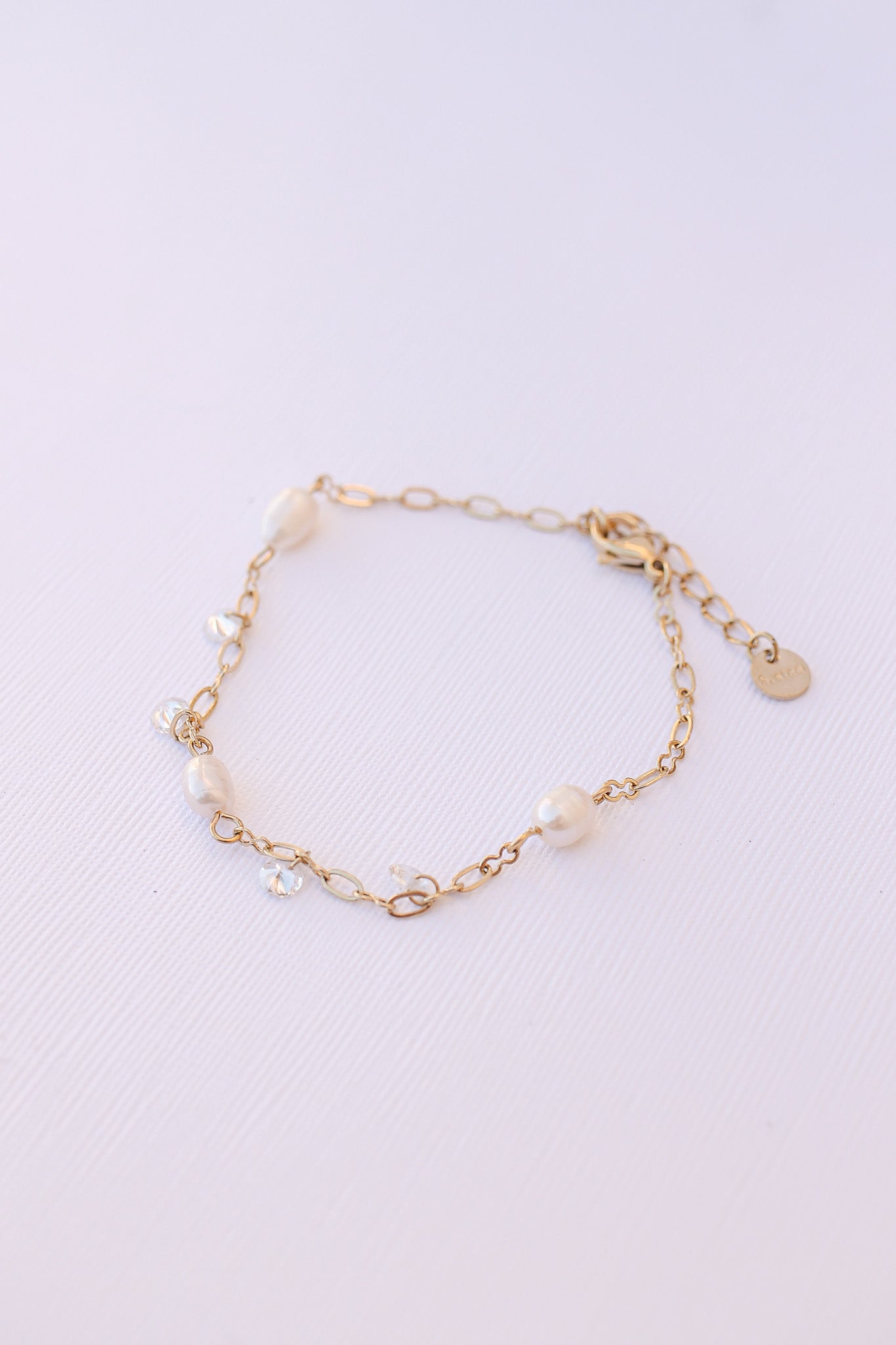 Andrielle Bracelet in Gold-Vavasi