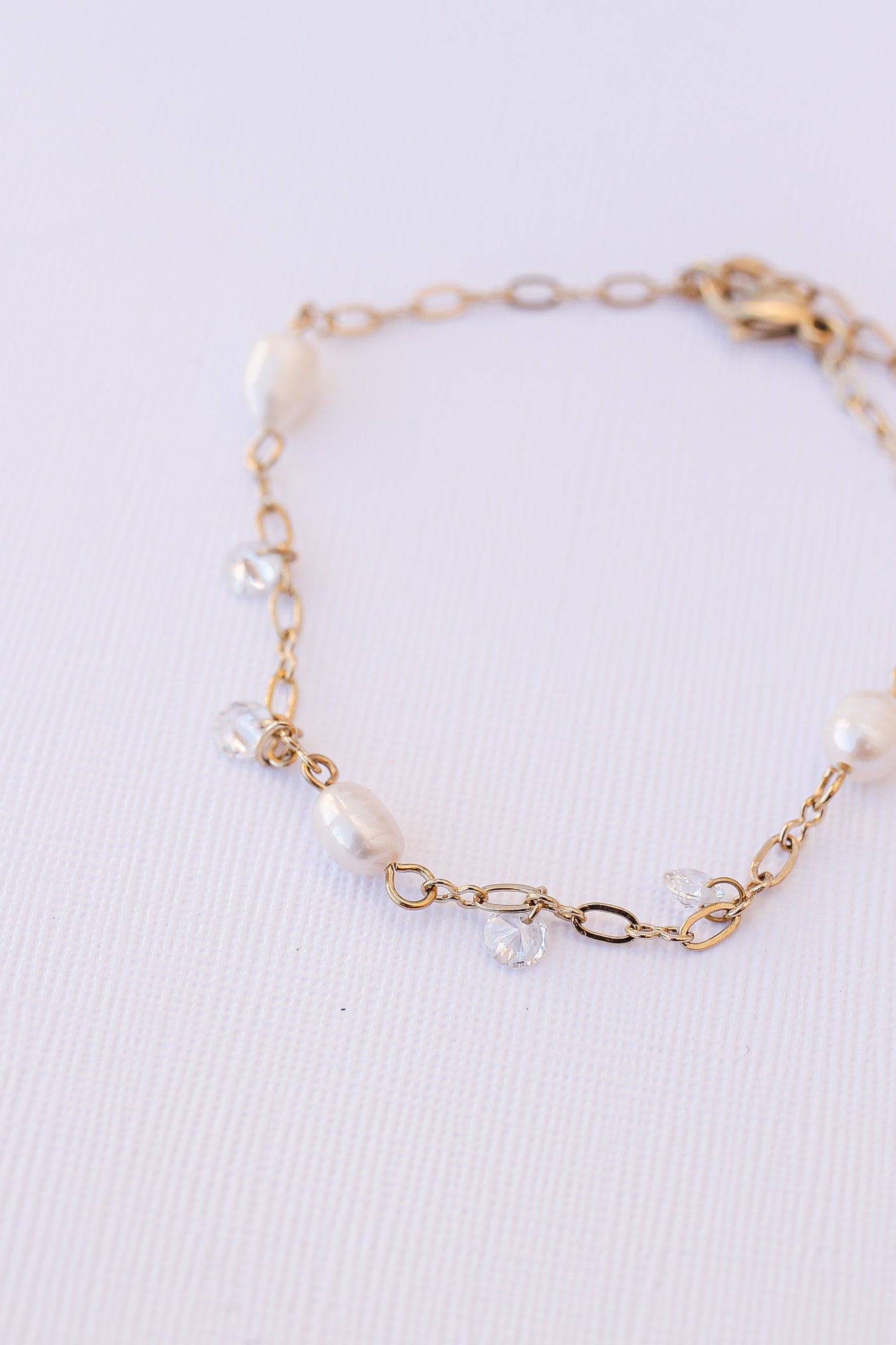 Andrielle Bracelet in Gold-Vavasi