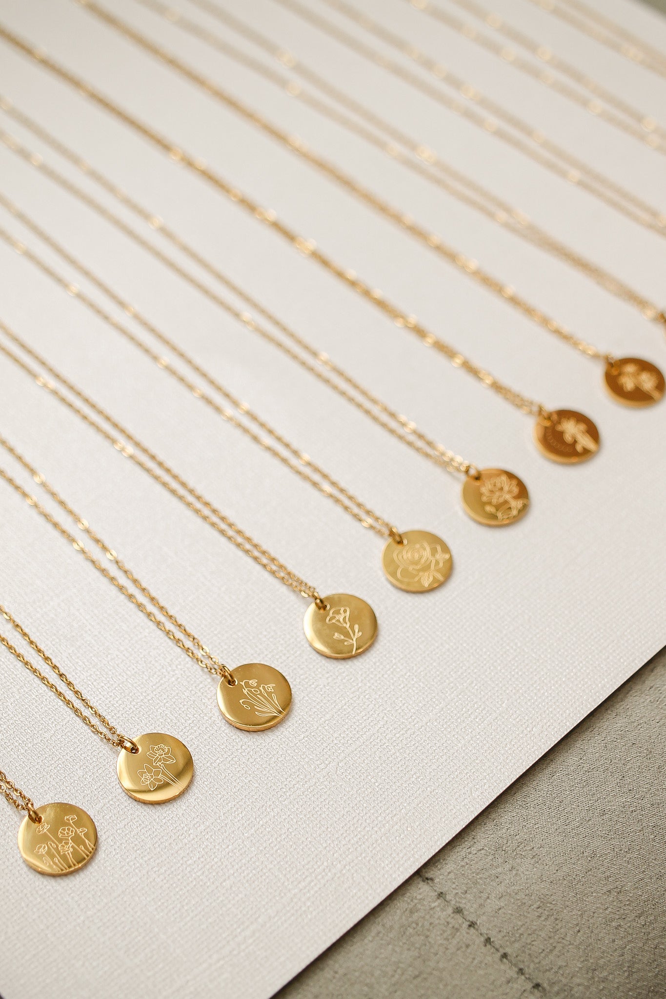 Birth Flower Necklace in Gold-Vavasi
