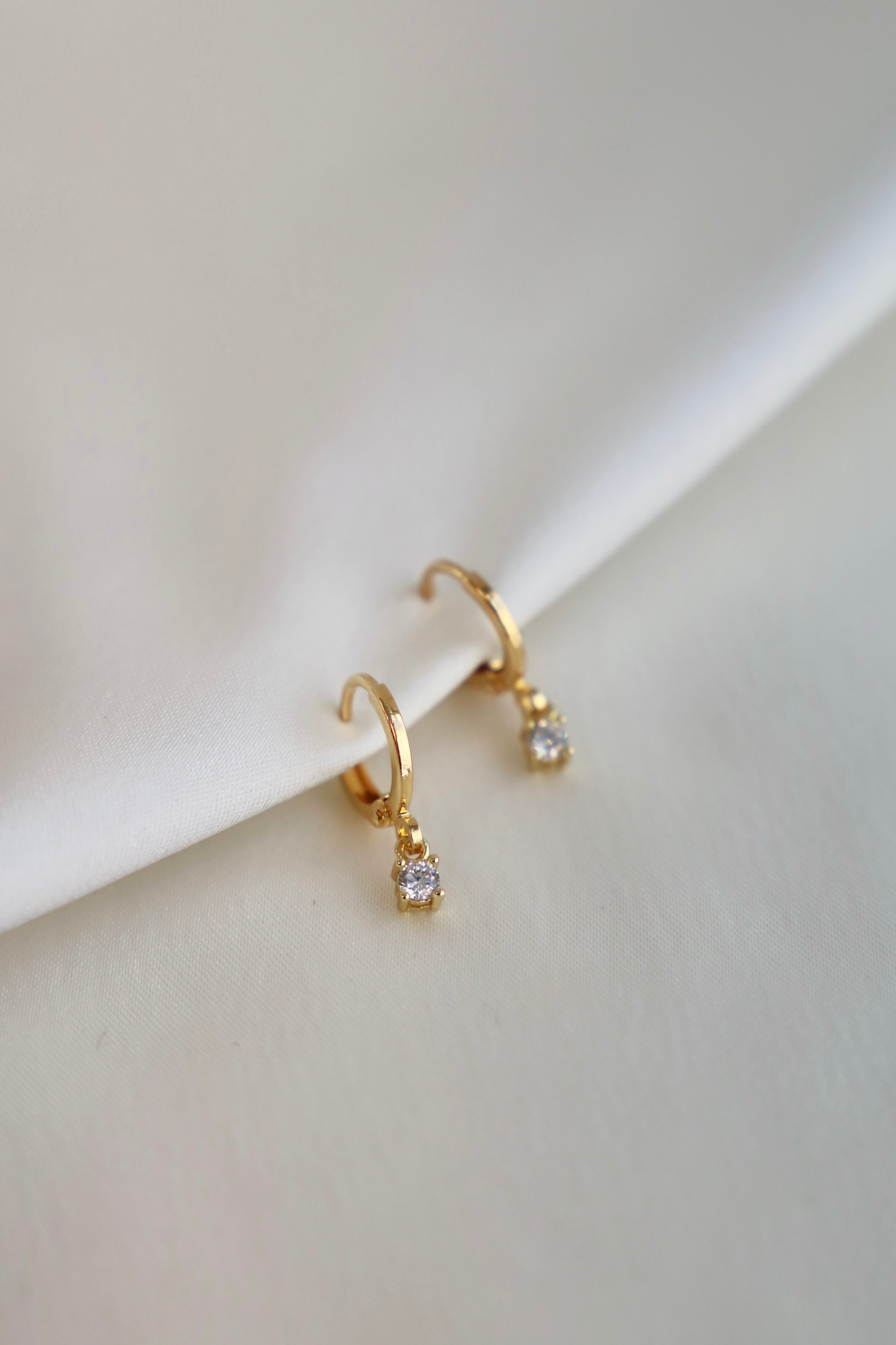 MINIATURE CZ DROP EARRINGS-Vavasi