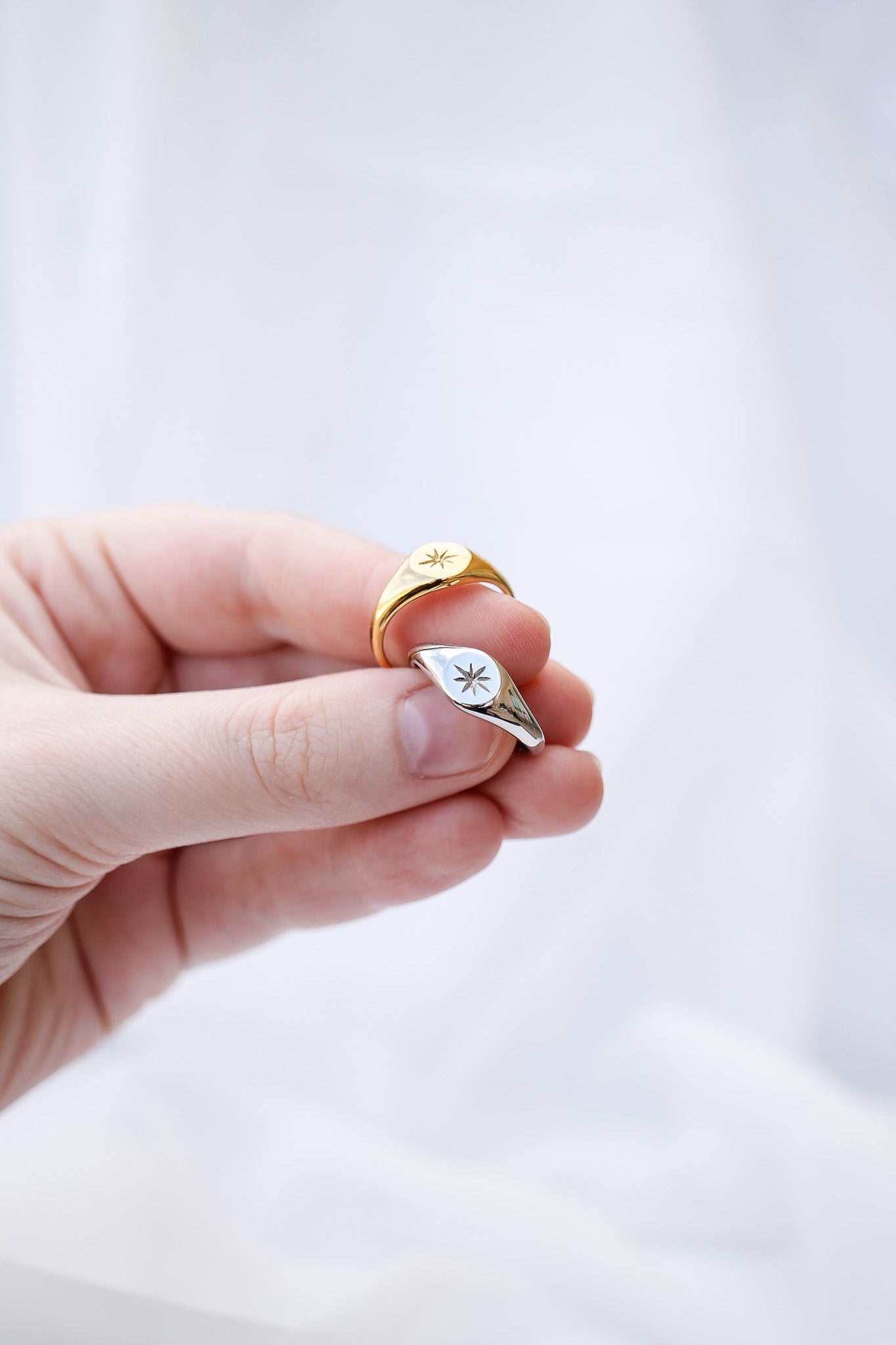 Estelle Ring in Gold-Vavasi