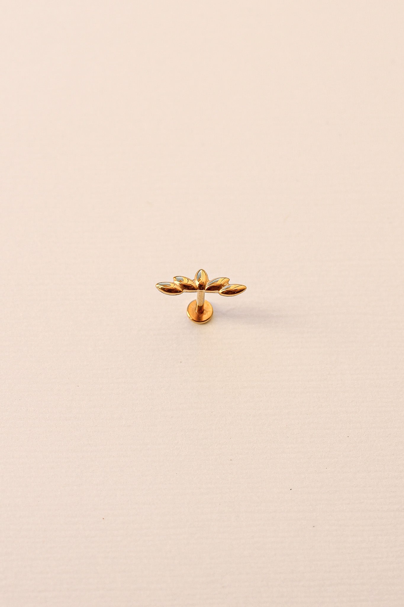 Camilla Flat Back Stud-Vavasi
