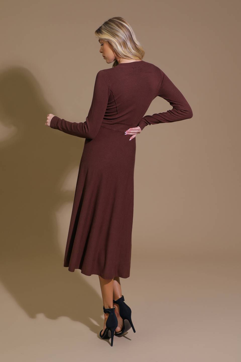 PLACE TO BE SWEATER MIDI DRESS-Vavasi