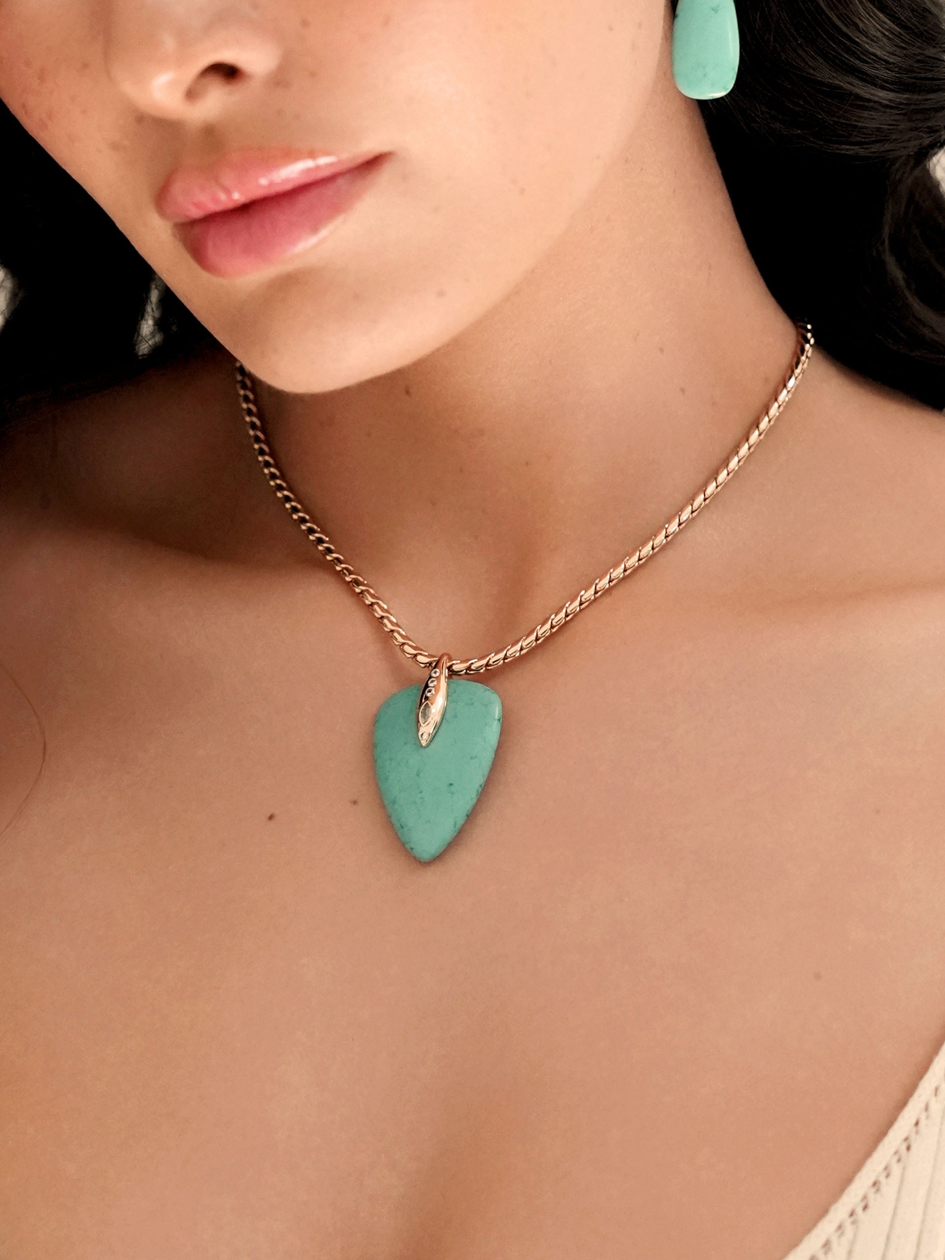 Turquoise Solstice Pendant Choker-Vavasi