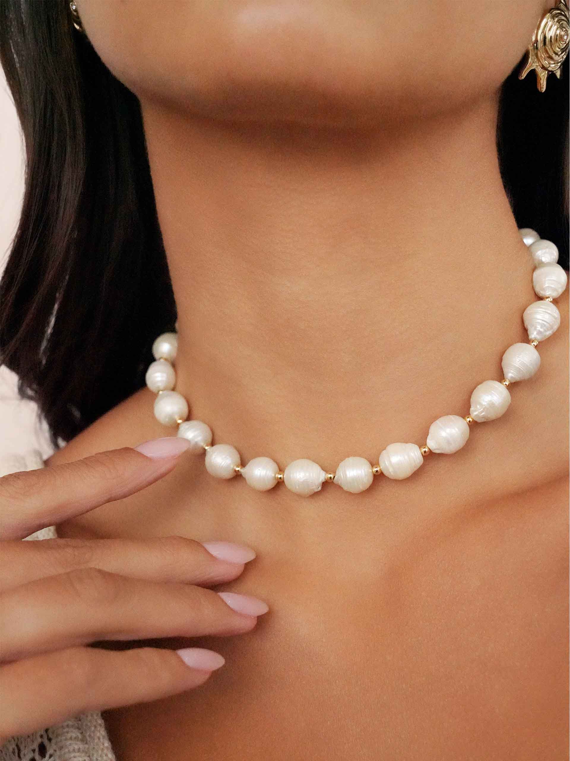 Freshwater Pearl Necklace-Vavasi