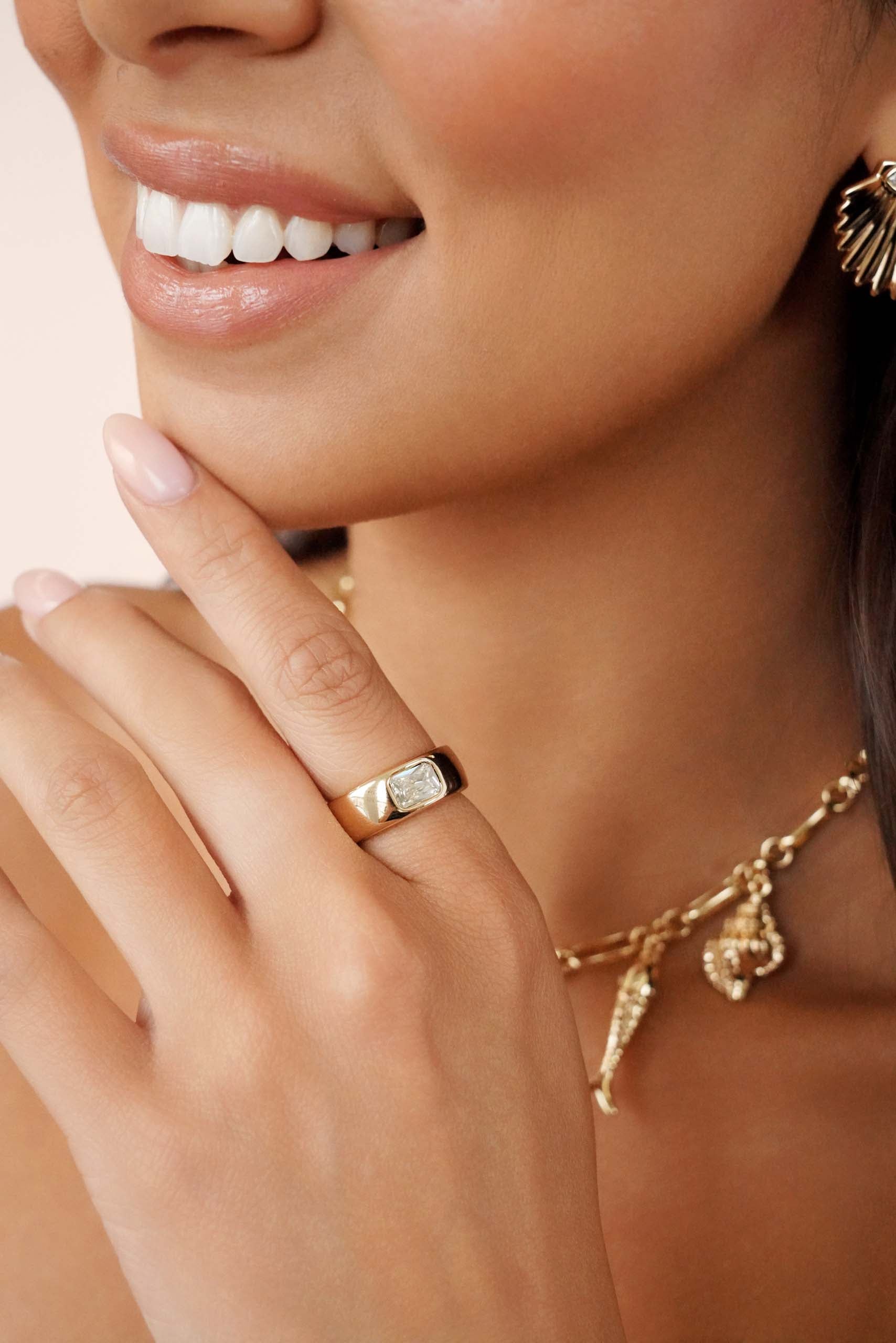 Emerald Cut Treasure Ring-Vavasi