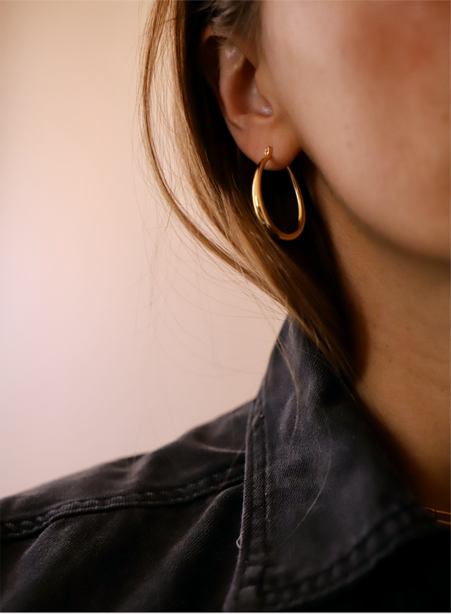 LARGE TEARDROP HOOP EARRINGS-Vavasi