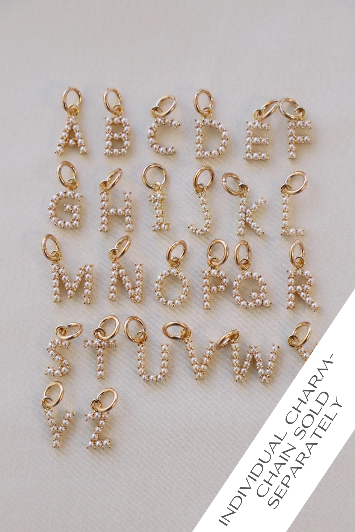 PEARL INITIAL CHARM-Vavasi
