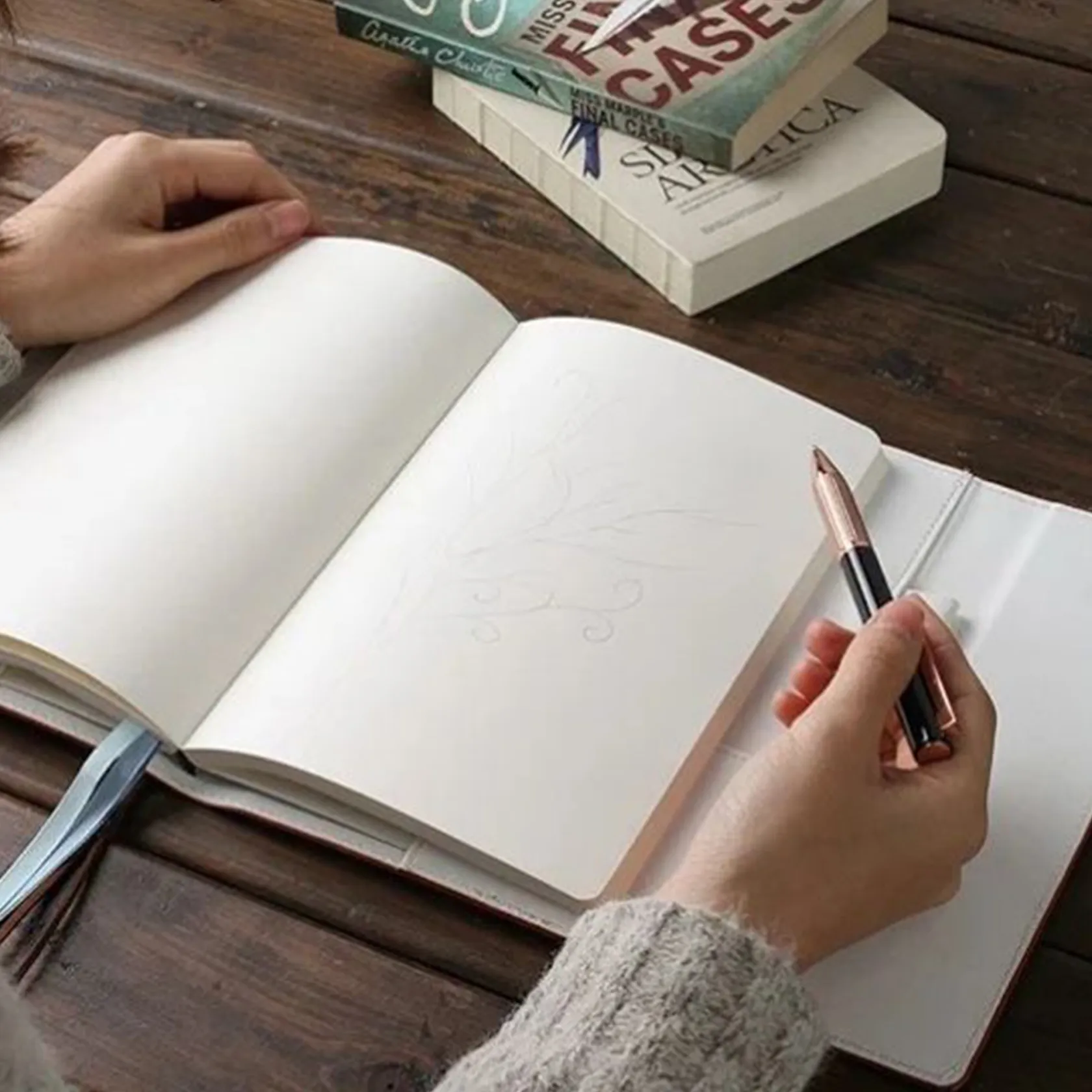 Custom PU Leather Lined Journal – Premium Corporate Gift