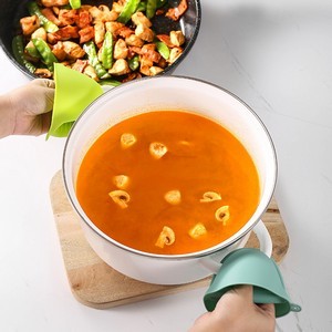 Silicone Grip Hand Mitt