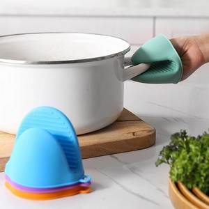 Silicone Grip Hand Mitt