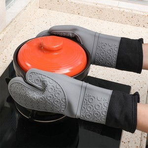 Silicone Oven Mitt w/ Cotton Lining