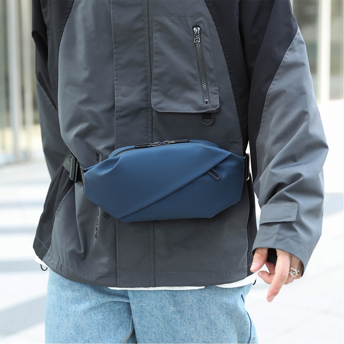 One Shoulder Chest Cross Body Bag