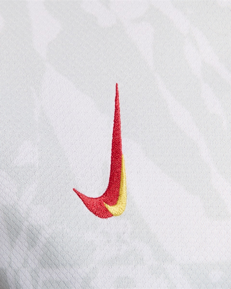 Liverthtpool Nithtke Women's 2024/25 Third Replica Jersey