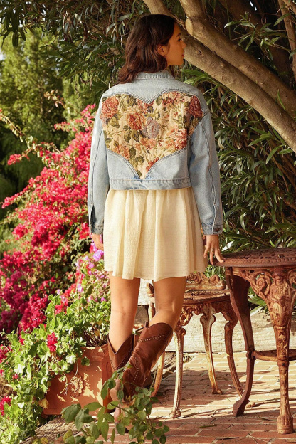 Casual Back Panel Heart Shape Short Denim Jacket