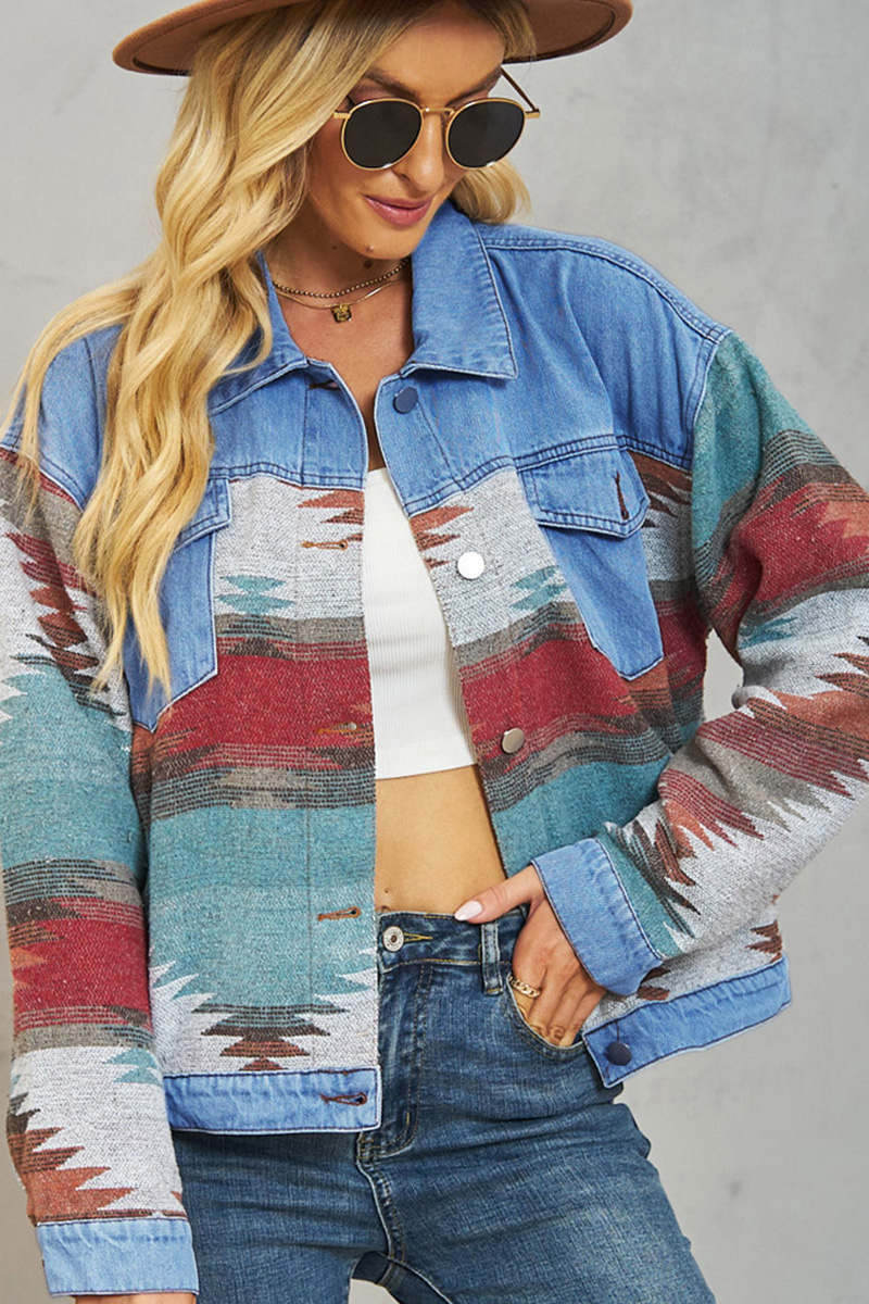 Casual Pattern Panel Washed Cropped Denim Jacket