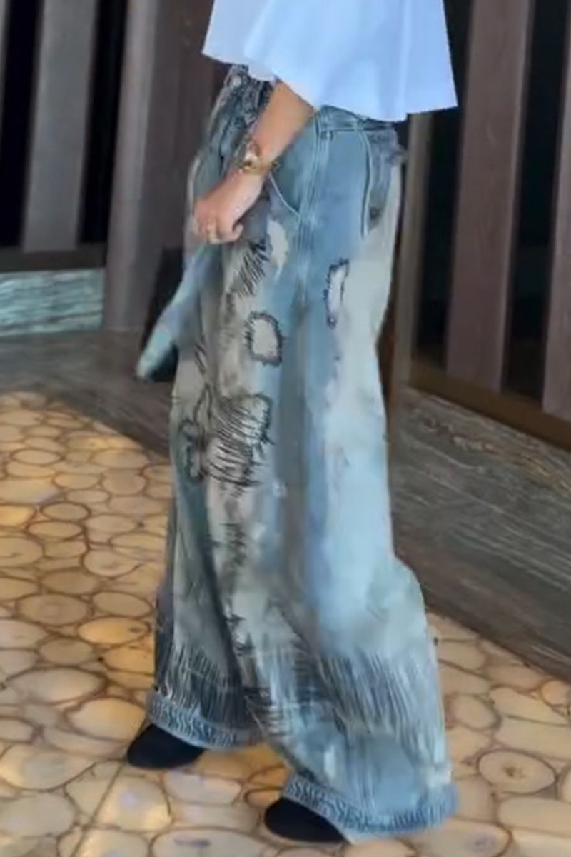 Women's Casual Abstract Embroidered Cocoon Jeans