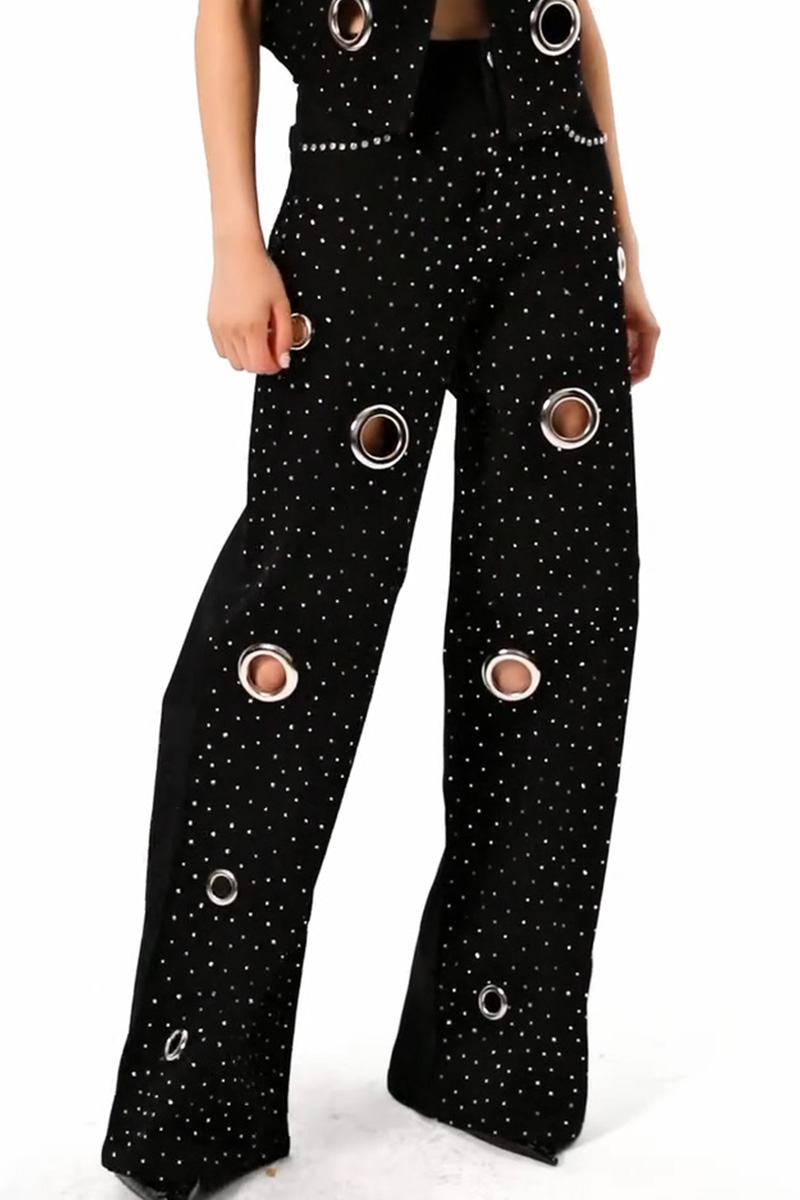Women's Design Sense Rhinestone Hollow Out Design Jeans