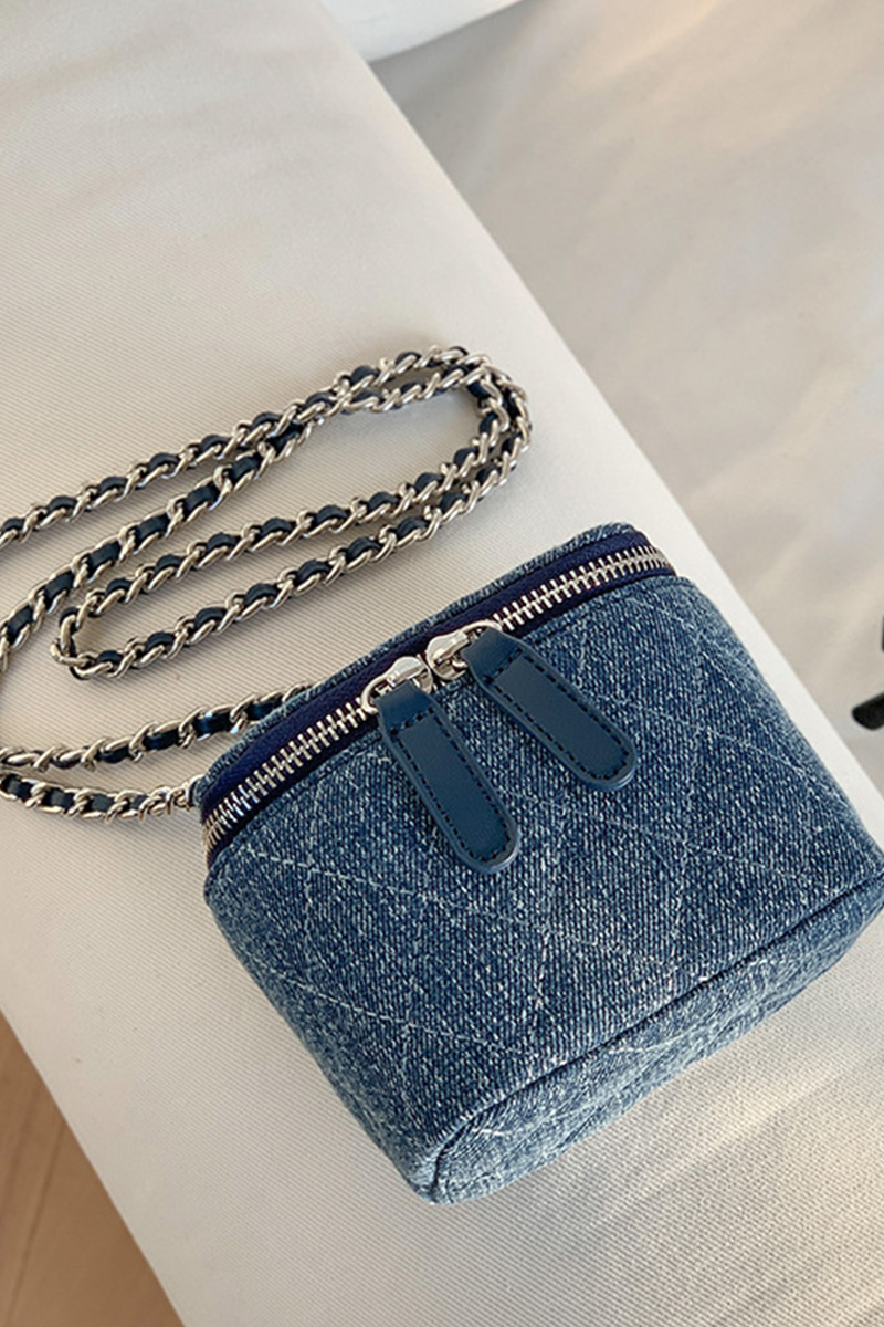 Women's Structured Quilted with Chain Box Bag