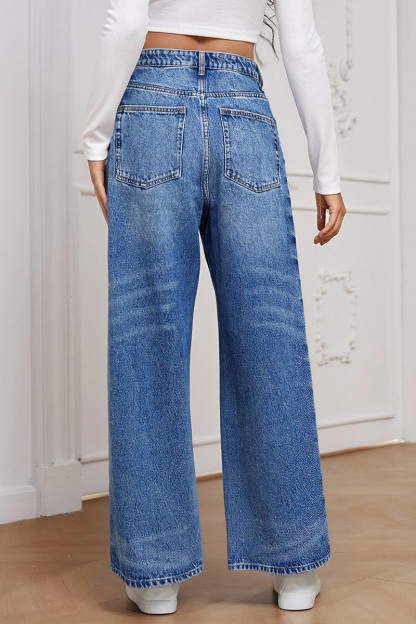 Women's Stylish Metal Rivet Embellished Straight Leg  Jeans