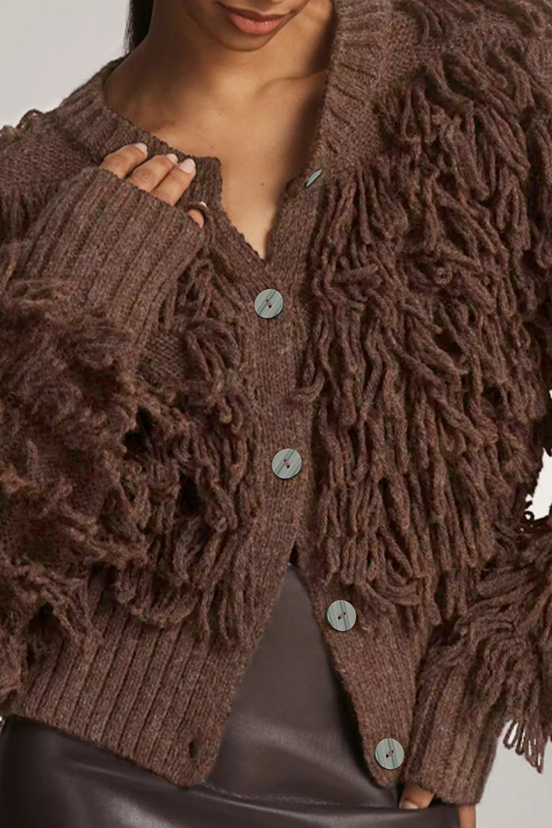 Elegant Women's Button-Detailed Circular Fringe Sweater