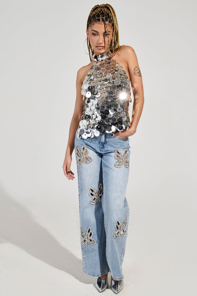 Elegant Crystal Butterfly Accent High-Waisted Jeans