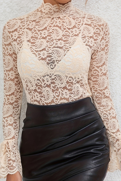 Lady Lace Slim-fit Flared Sleeve Top